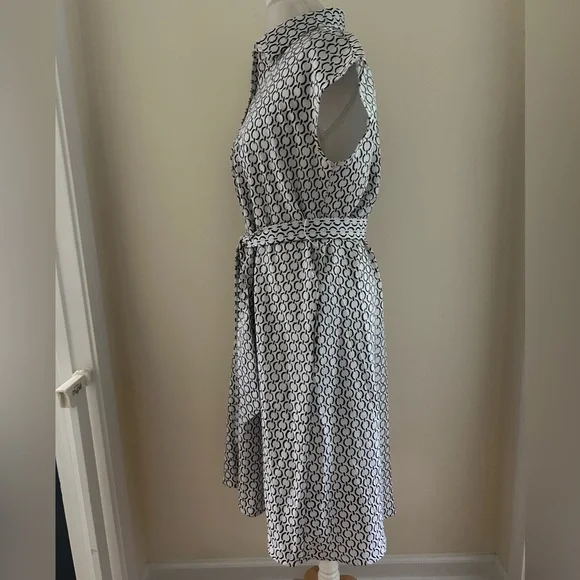 CUTE White w/Black/Brown Dress - Picture 4 of 7